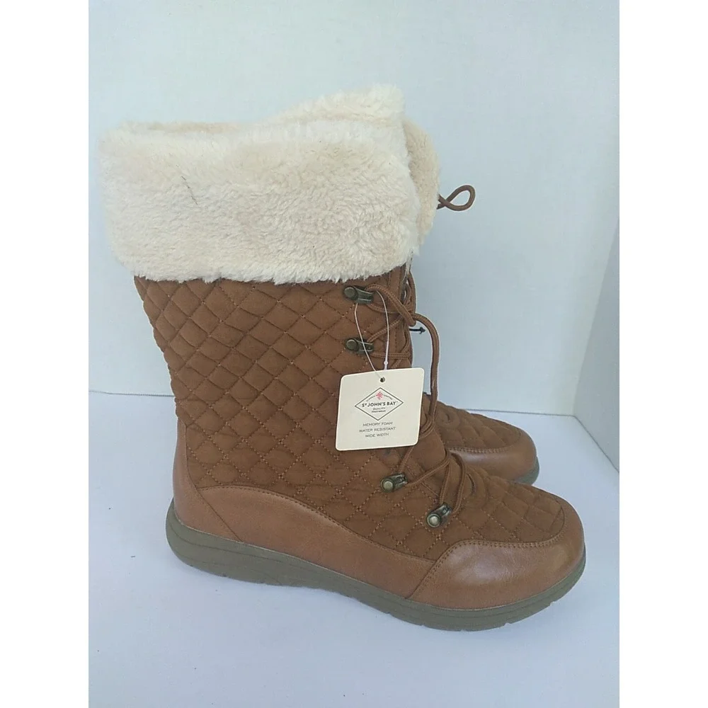 ST JOHNS BAY Womens Quilted Insulated Winter Boots Tan‎ Faux Fur Lace Up Size 9